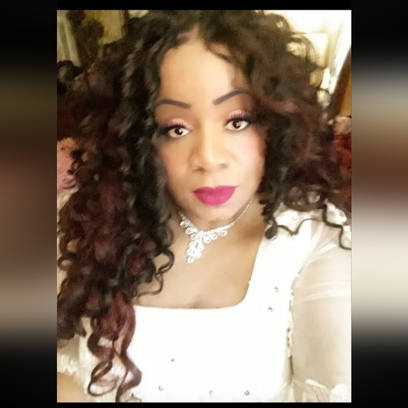 Meet your Posher, Sheri - Picture 6 of 10